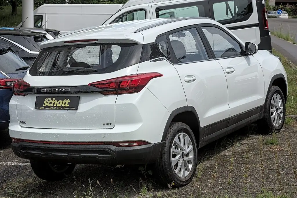 BAIC 3 – widok z tyłu
