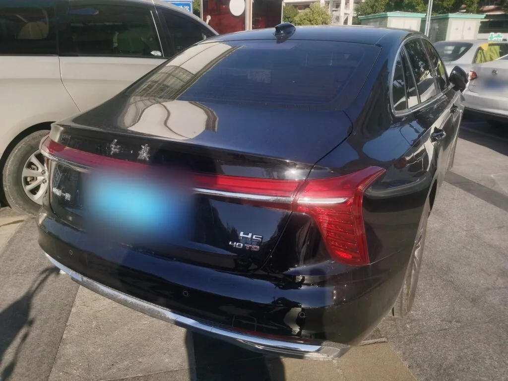 Hongqi H5 – widok z tyłu