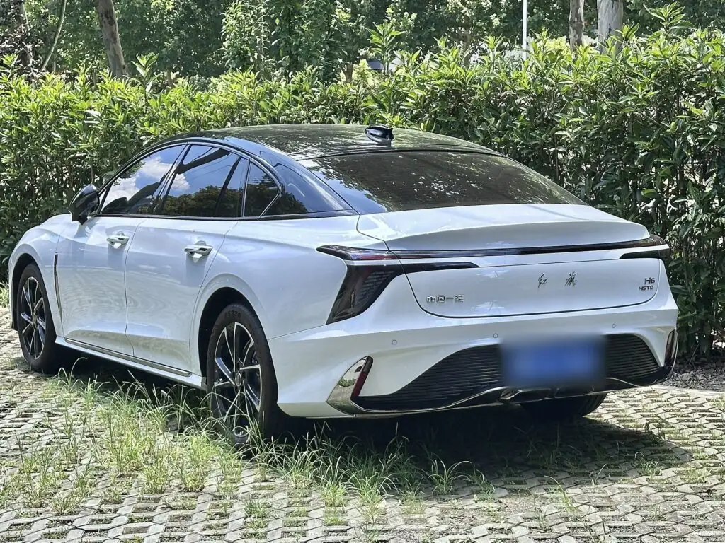 Hongqi H6 – widok z tyłu
