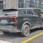 JAC JS8 Pro – widok z tyłu