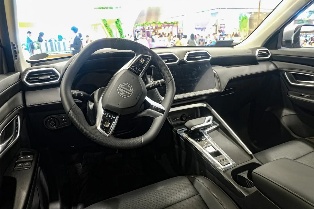 MG ZS – wnętrze